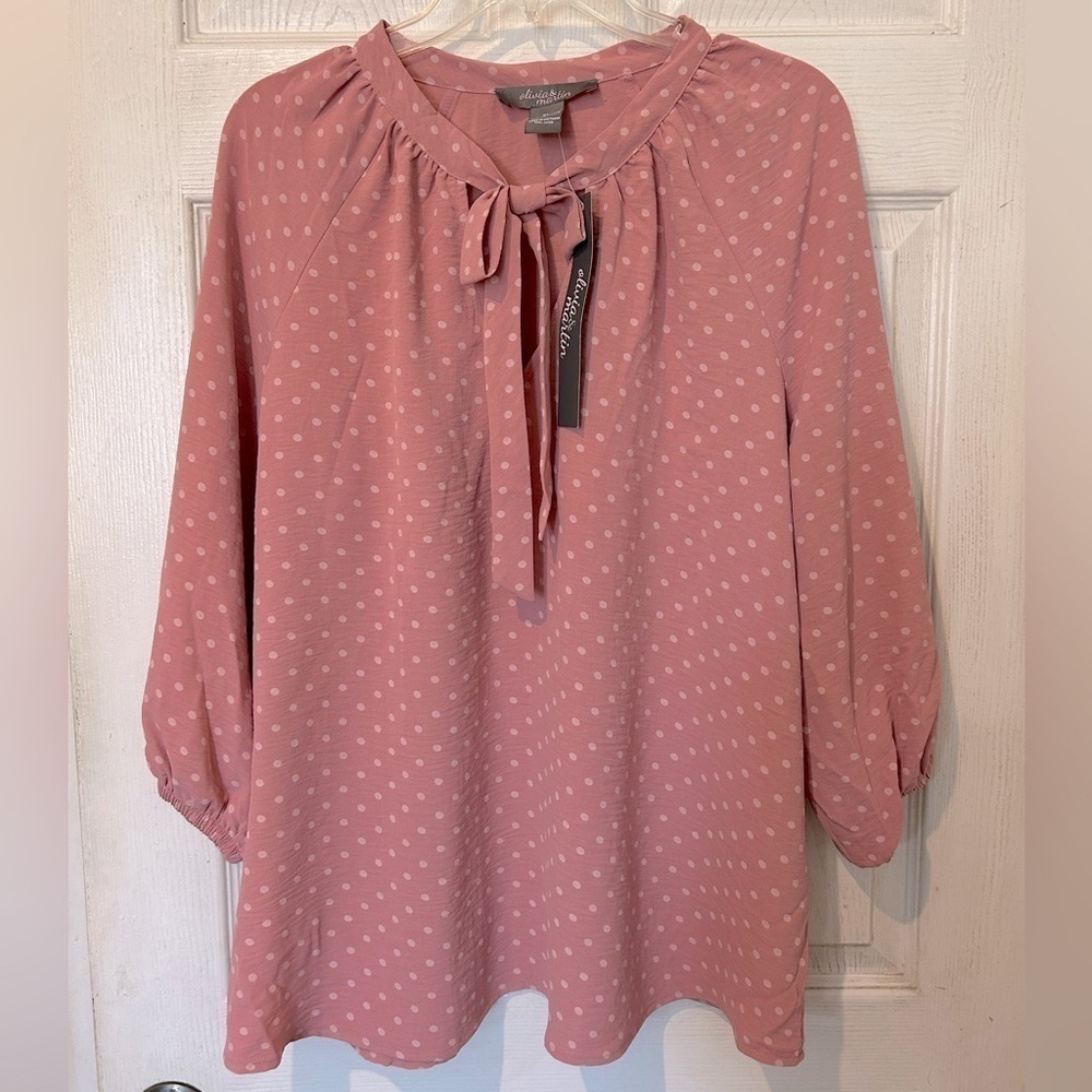 NWOT Olivia & Martin Mauve With Cream Polka Dots and Tie Front